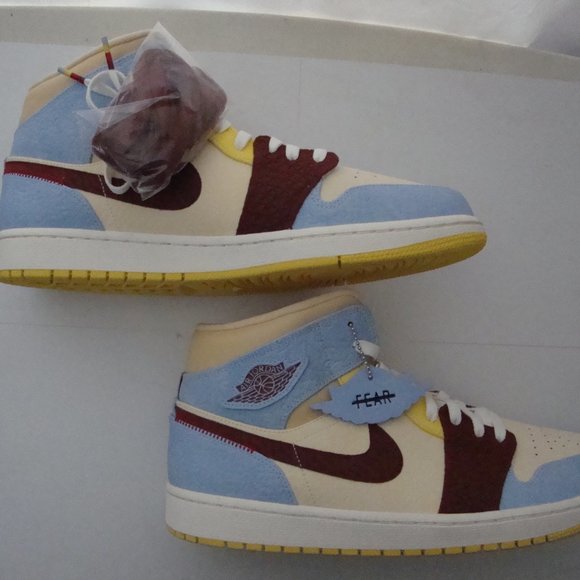 Jordan 1 Mid SE x Maison Chateau Rouge Fearless 2019 main image 5